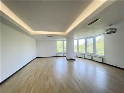 3 Bedrooms//Open view to Herastrau Park//Parking